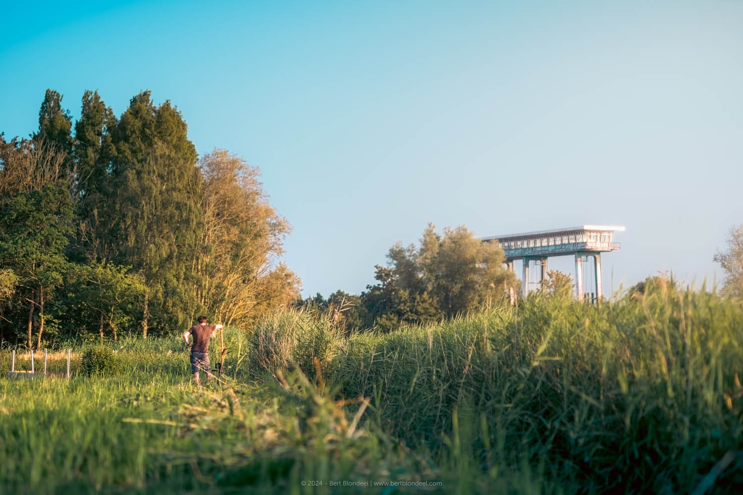 Reportage: Natuurpunt volunteers gather to scythe the grasslands in the Sint-Onolfspolders / © Bert Blondeel - for Natuurpunt Dendermonding