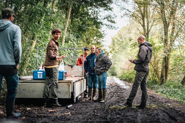 Reportage: Natuurpunt volunteers gather to clean up the grasslands in the Sint-Onolfspolders / © Bert Blondeel - for Natuurpunt Dendermonding